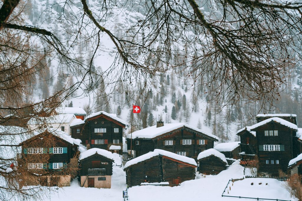 Overview of Iconic Winter Travel Destinations